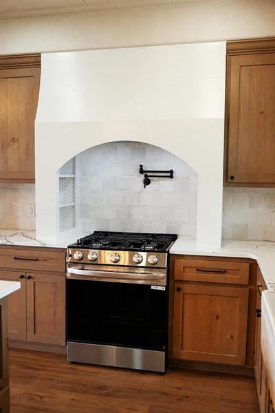 Close-up of interior finishes inside a home in , Bonham (Image 16). Close-up of interior finishes inside a home in , Bonham (Image 16).