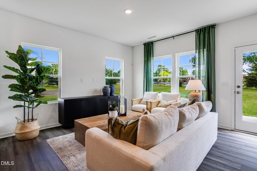 SUN_LawsonTownes_Pic_866Pilot_26