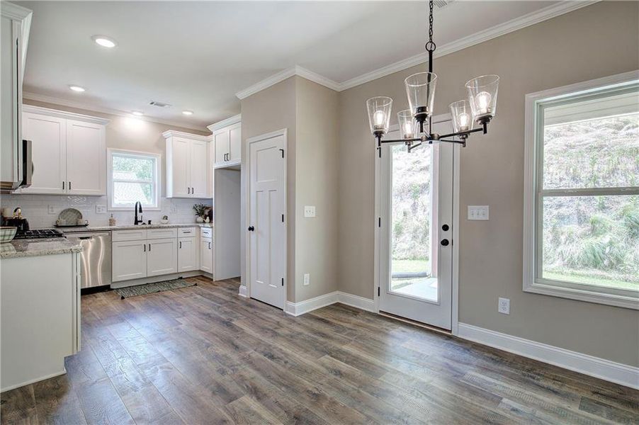 Furnished interior view inside a new home in , Rockmart (Image 8).