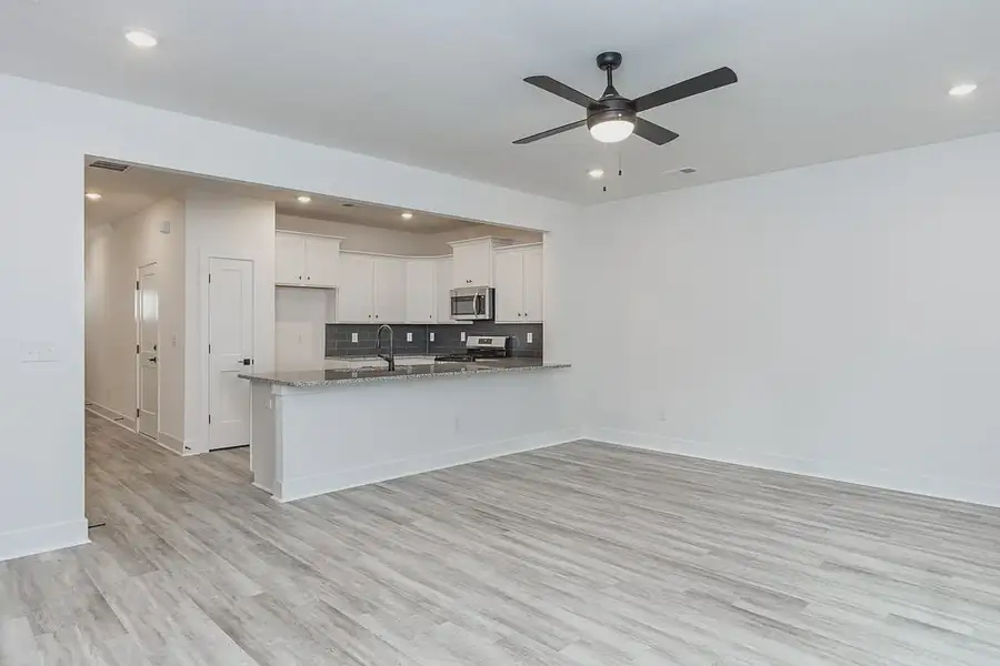 Spacious, unfurnished interior of a new home in Parkstone Place Townhomes, Roebuck (Image 14). Spacious, unfurnished interior of a new home in Parkstone Place Townhomes, Roebuck (Image 14).