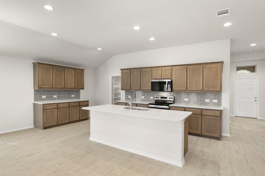 08. 3233 Timineri - Kitchen (2)