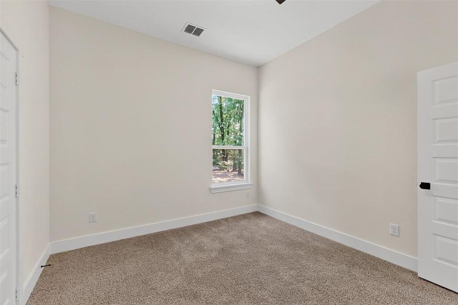 Spacious, unfurnished interior of a new home in , Gun Barrel City (Image 26).