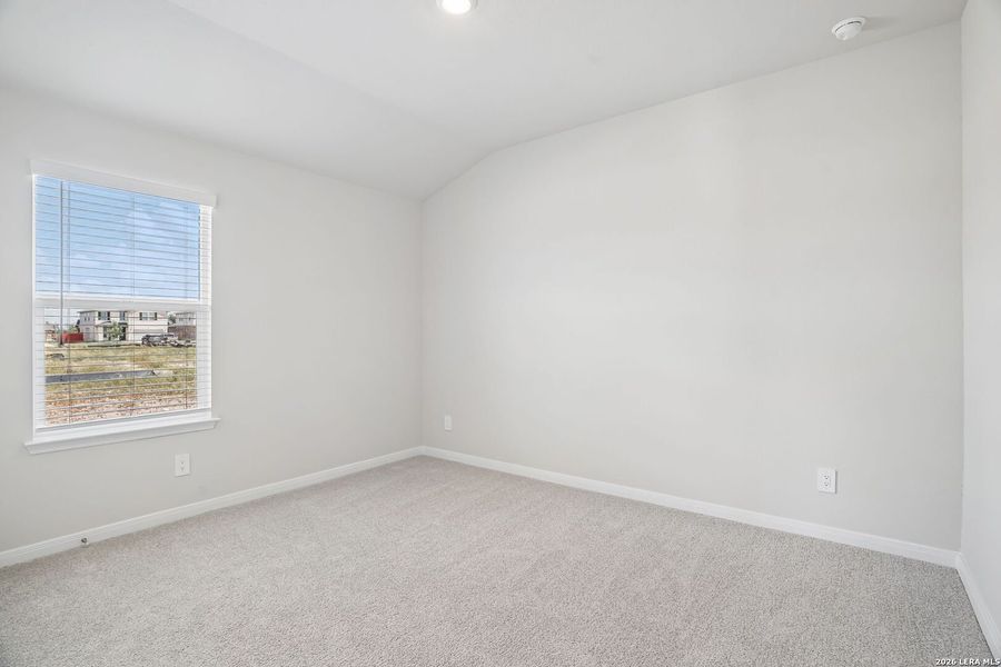 Spacious, unfurnished interior of a new home in Carmel Ranch, Schertz (Image 38).