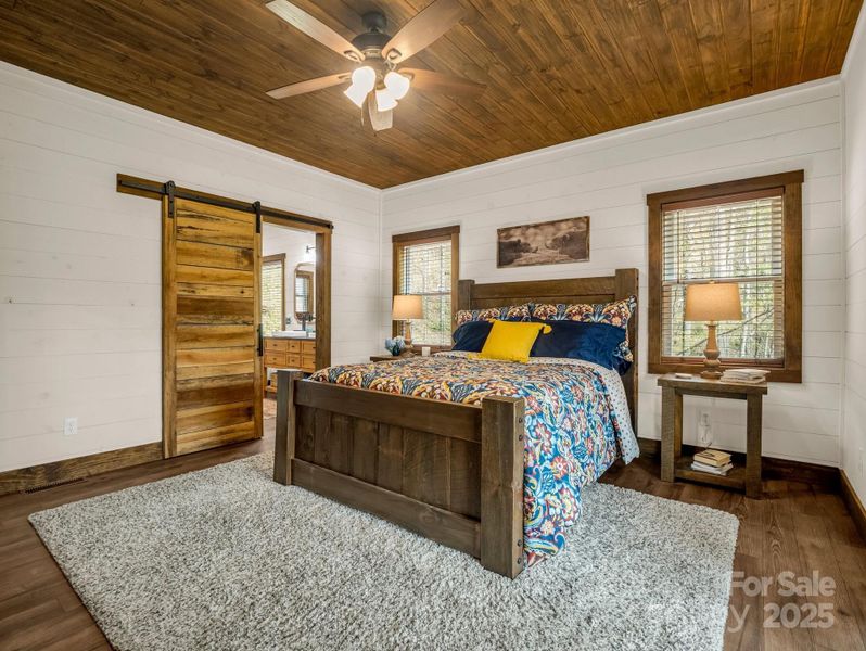 Furnished interior view inside a new home in , Hendersonville (Image 30).