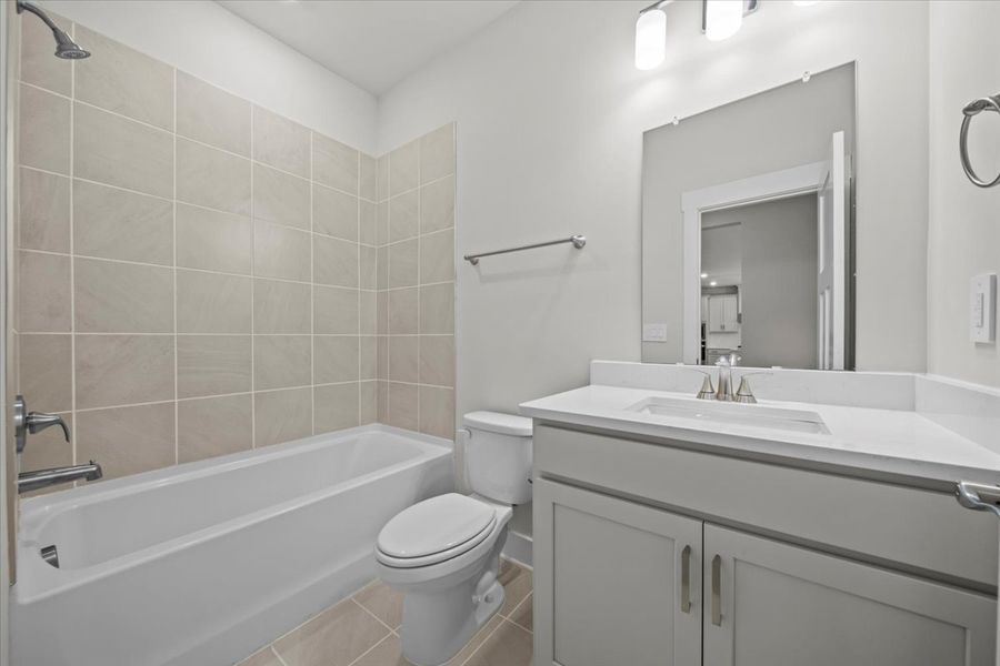 Furnished interior view inside a new home in Cedar Shoals - Signature Collection, Piedmont (Image 8).