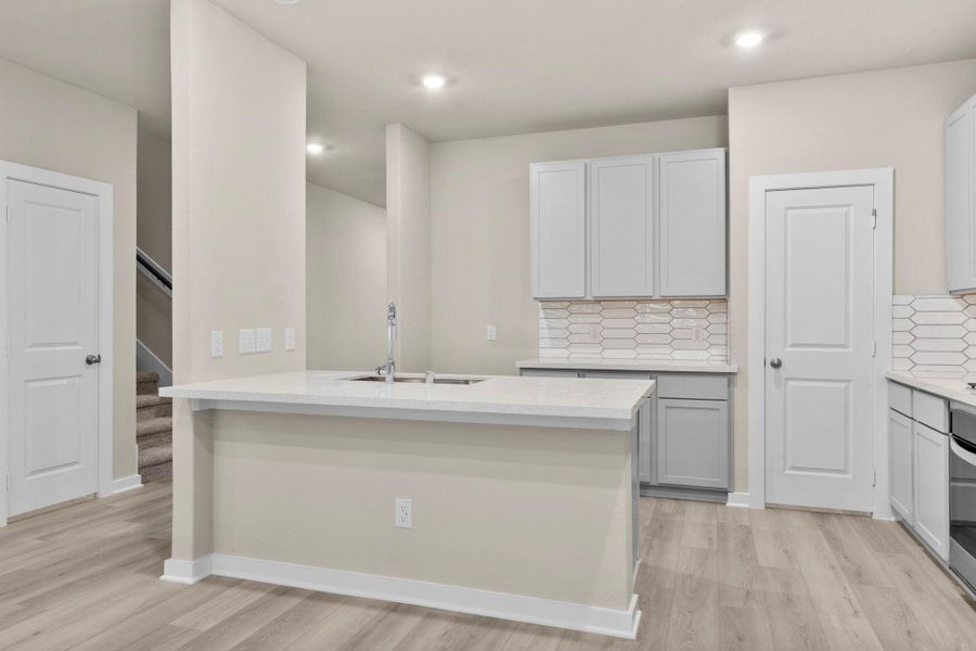 Furnished interior view inside a new home in Westridge Cove, Conroe (Image 8).