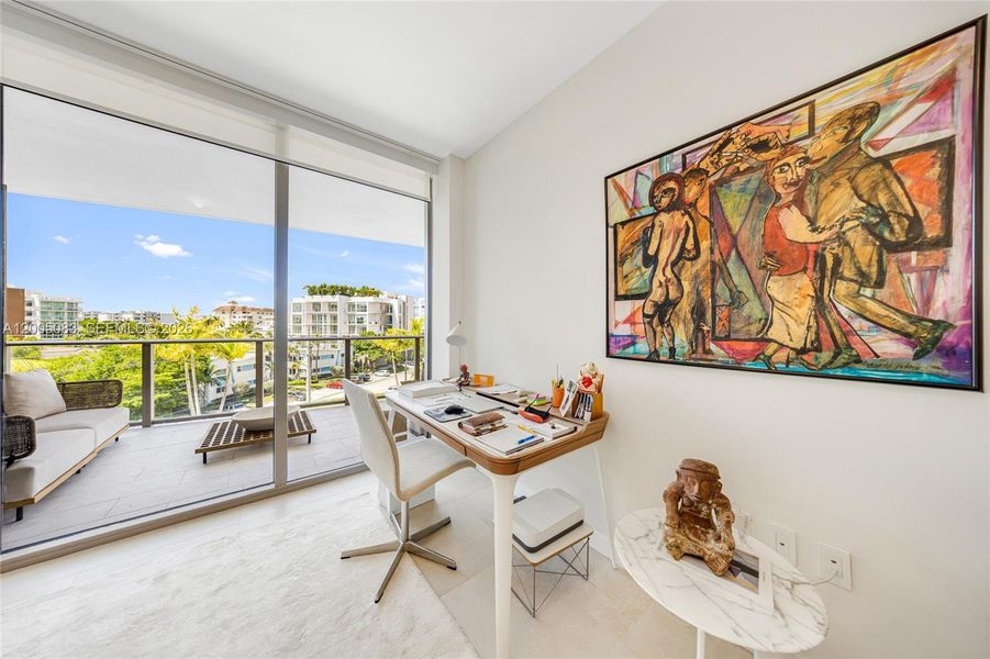 Furnished interior view inside a new home in Onda, Bay Harbor Islands (Image 8).