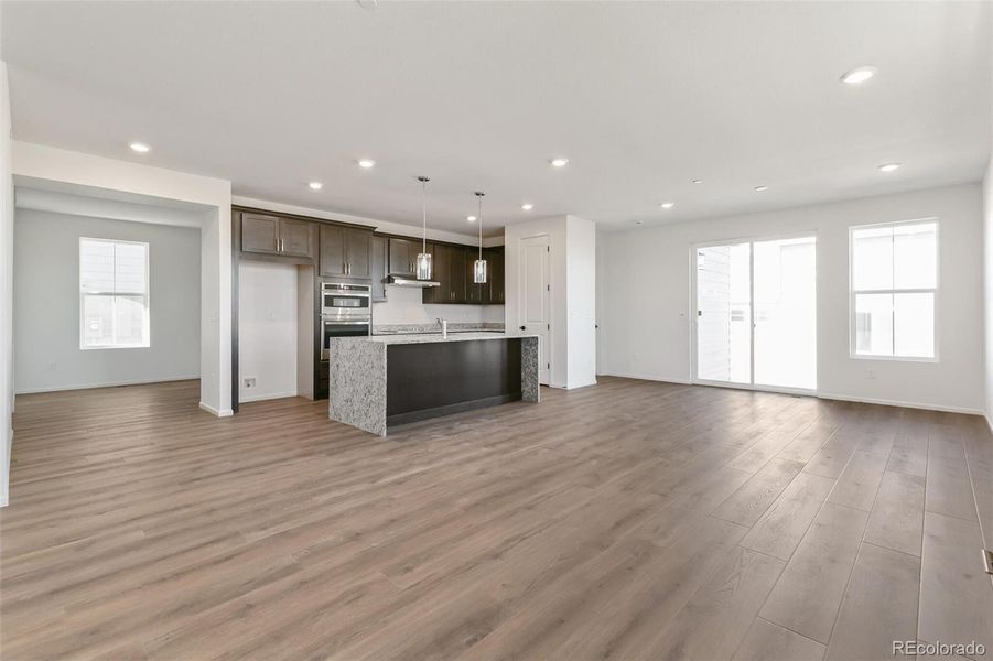 Spacious, unfurnished interior of a new home in Legato, Commerce City (Image 29).