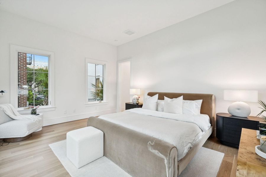 Furnished interior view inside a new home in , Charleston (Image 54).