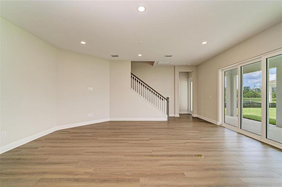 Spacious, unfurnished interior of a new home in North River Ranch, Parrish (Image 28).