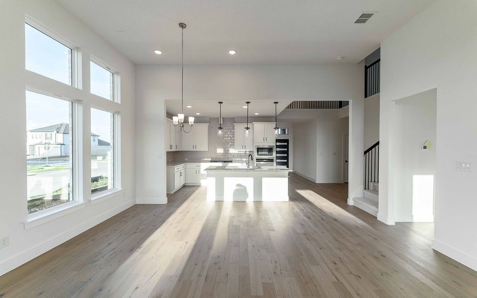 Spacious, unfurnished interior of a new home in Santa Rita Ranch, Liberty Hill (Image 22).