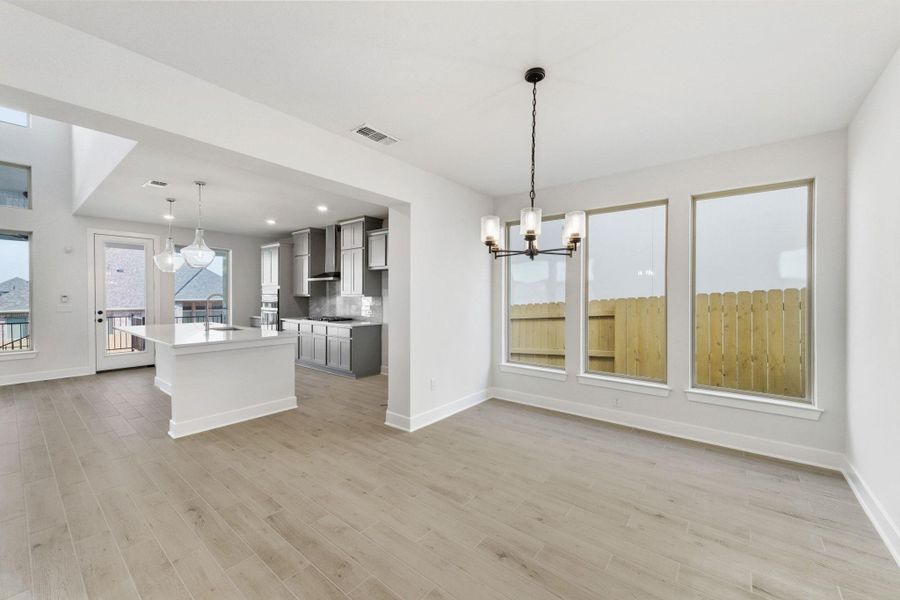 Image 32 of a home in The Colony.