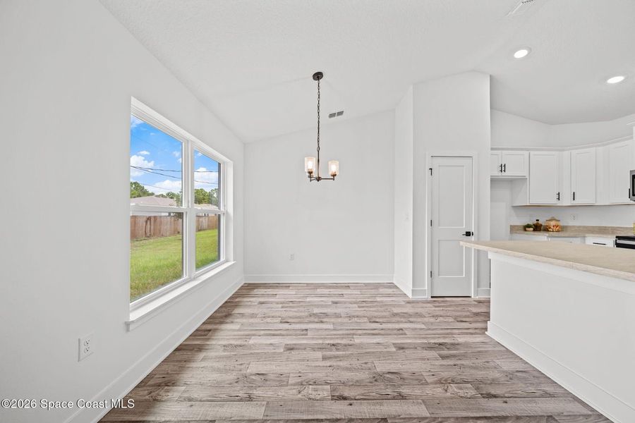 Spacious, unfurnished interior of a new home in Palm Bay, Palm Bay (Image 18).