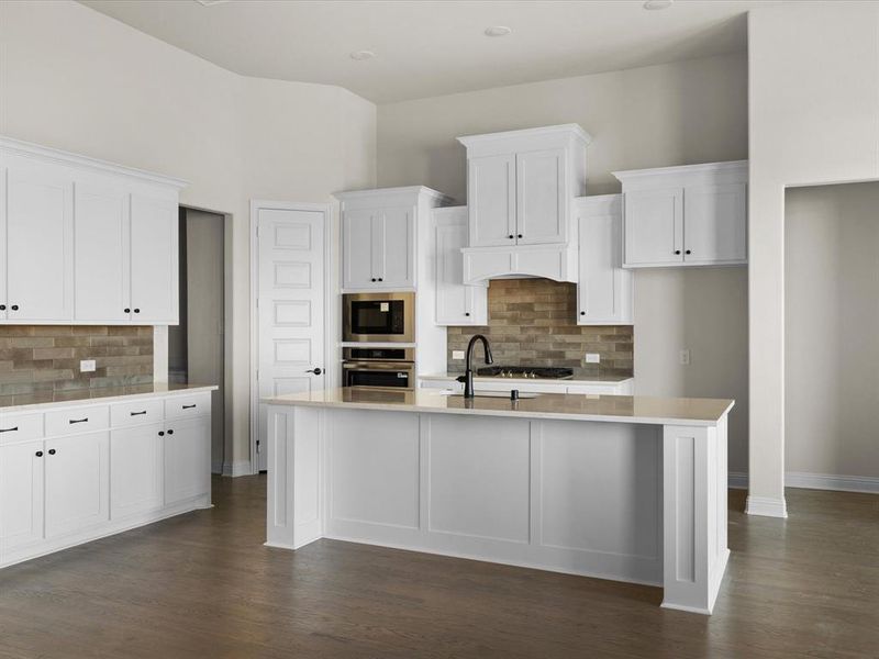 Furnished interior view inside a new home in , Waxahachie (Image 6).