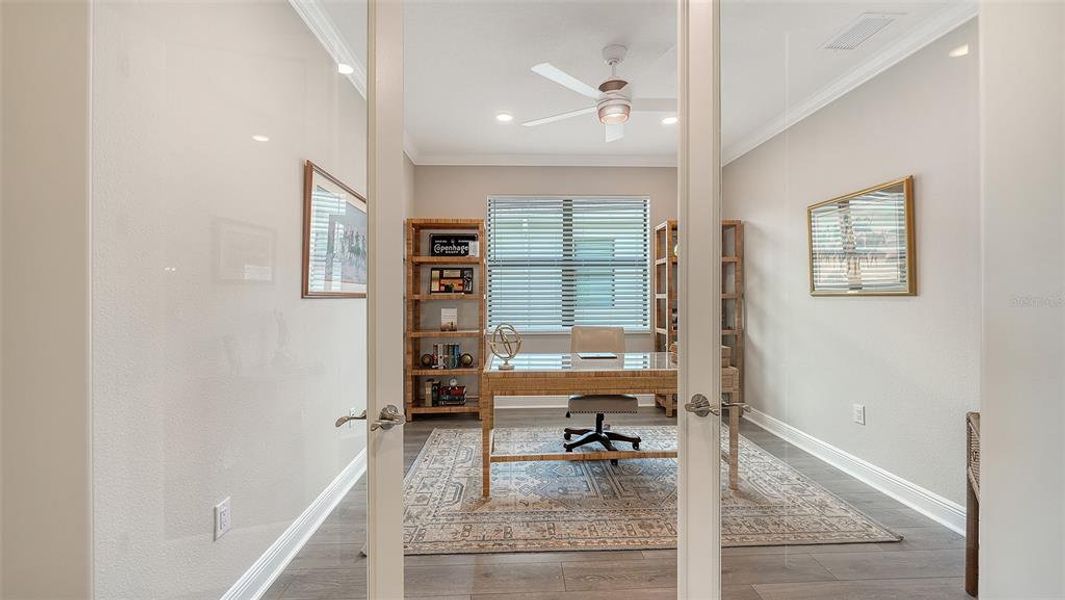 Furnished interior view inside a new home in , Bradenton (Image 34).