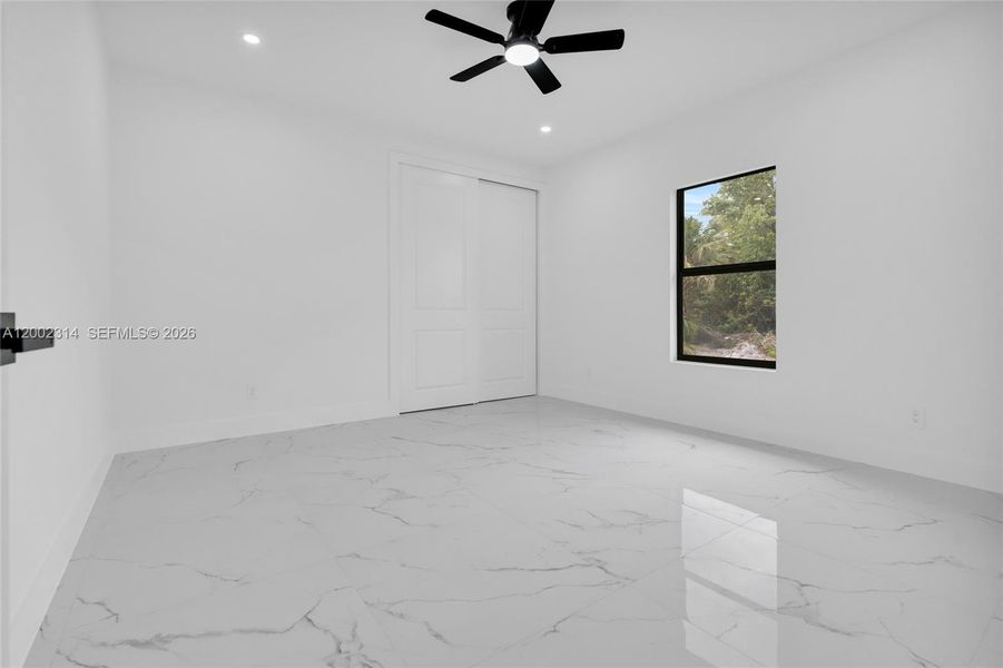 Spacious, unfurnished interior of a new home in , Lehigh Acres (Image 28).