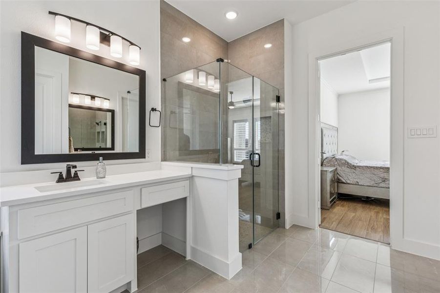 Furnished interior view inside a new home in Cambridge Estates, Prosper (Image 31). Furnished interior view inside a new home in Cambridge Estates, Prosper (Image 31).