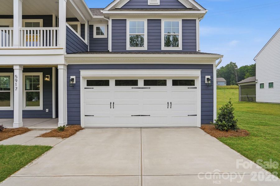 Homesite 81 features a Davidson H floorplan