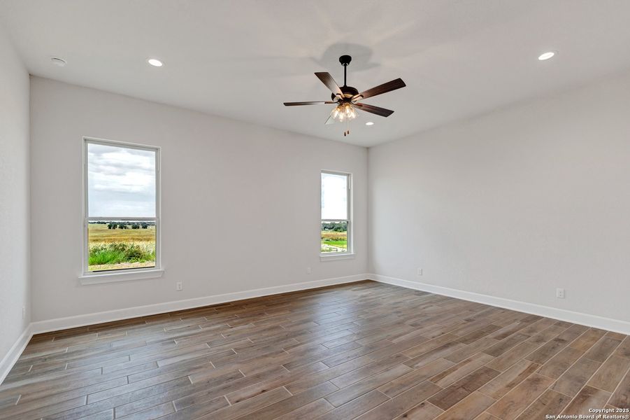 Spacious, unfurnished interior of a new home in , La Vernia (Image 21). Spacious, unfurnished interior of a new home in , La Vernia (Image 21).