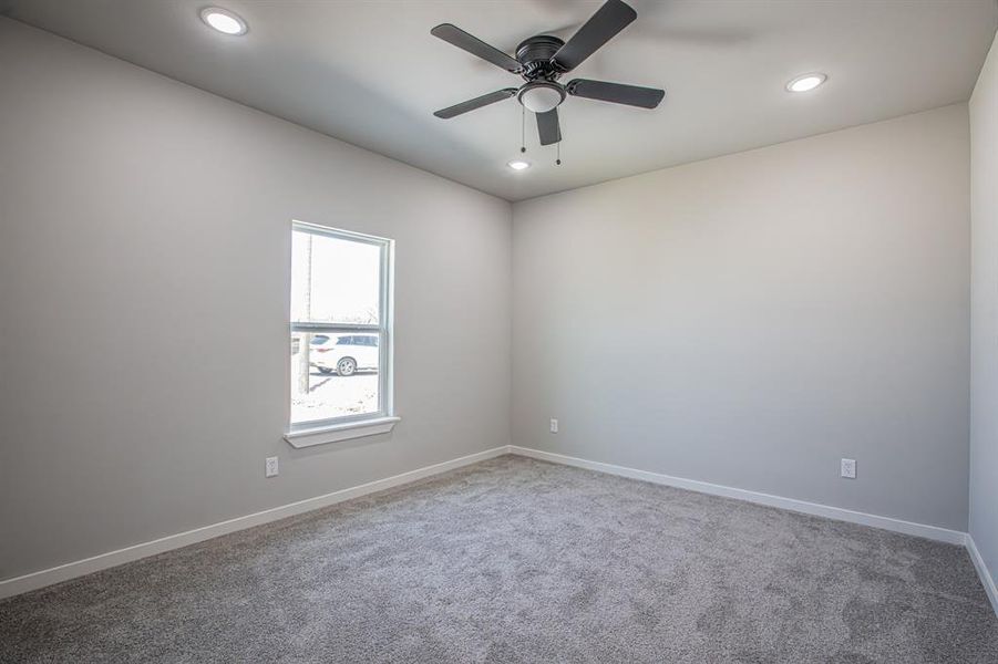 Spacious, unfurnished interior of a new home in , Bridgeport (Image 13).