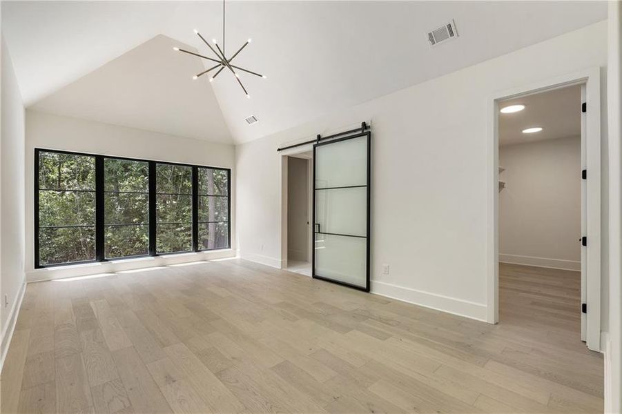 Spacious, unfurnished interior of a new home in , Atlanta (Image 20). Spacious, unfurnished interior of a new home in , Atlanta (Image 20).