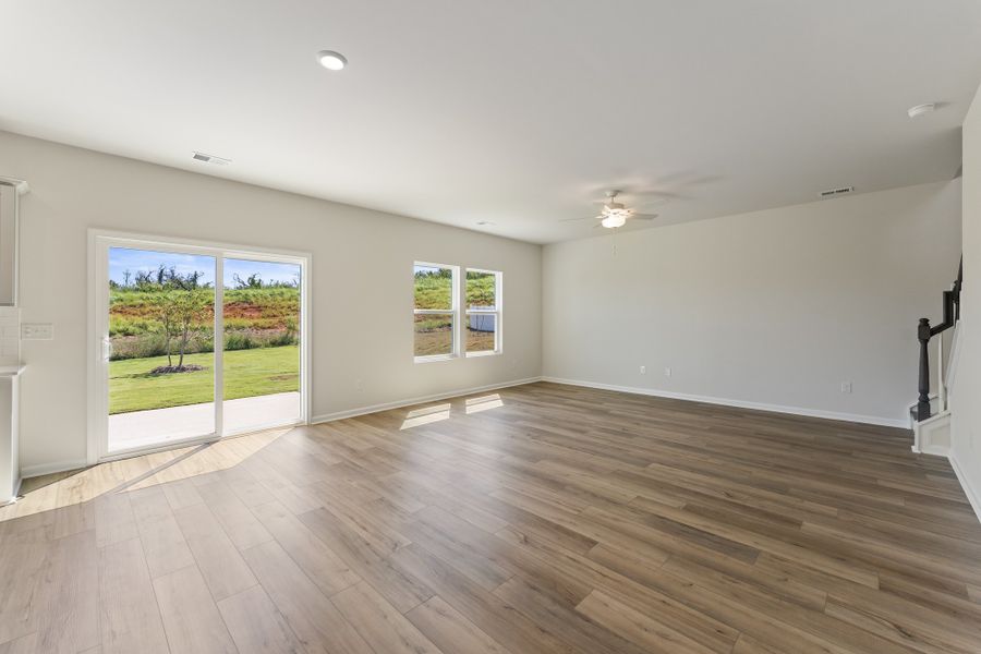 Spacious, unfurnished interior of a new home in Richmond Hill, Inman (Image 14). Spacious, unfurnished interior of a new home in Richmond Hill, Inman (Image 14).