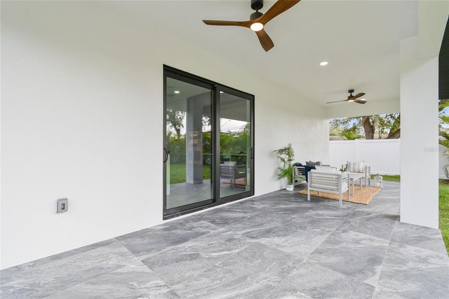 Exterior details and patio area of a home in , Tampa (Image 3).