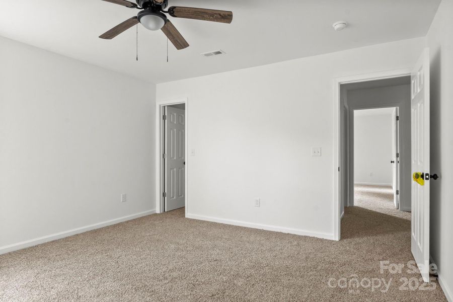 Spacious, unfurnished interior of a new home in , Shelby (Image 18).