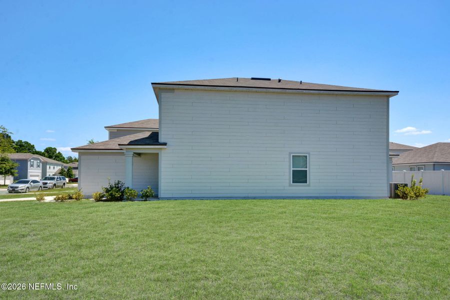 Exterior details and patio area of a home in , Jacksonville (Image 26).