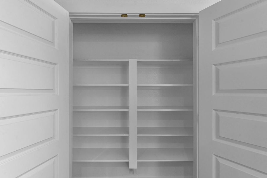Close-up of interior finishes inside a home in Huntington Place, Rosharon (Image 11).