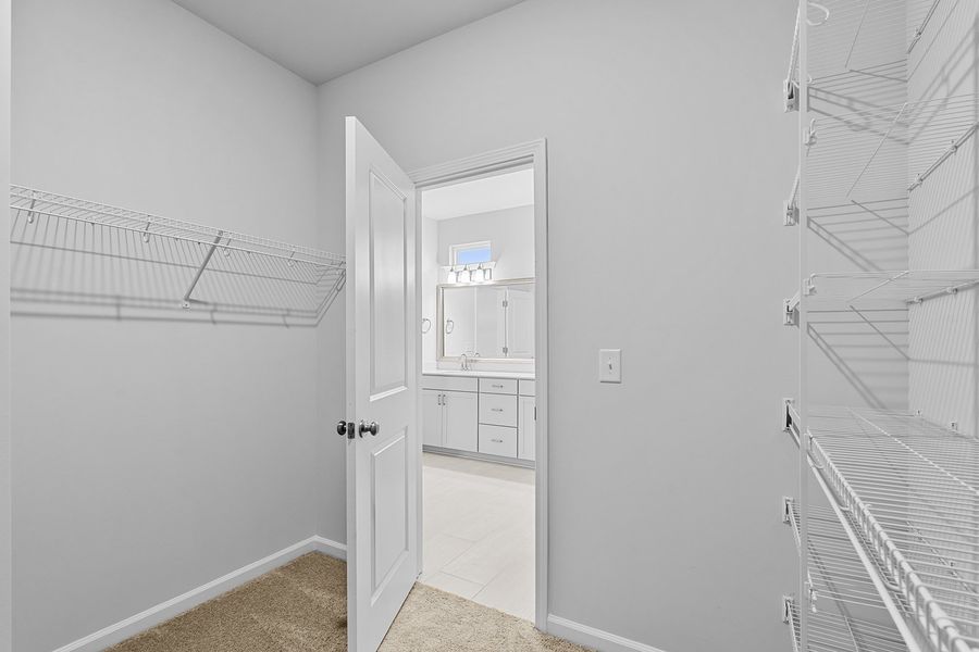 Spacious, unfurnished interior of a new home in Hanes Lake, Winston-Salem (Image 28).