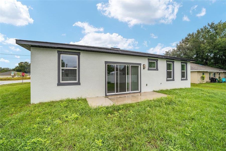 Exterior details and patio area of a home in , Ocala (Image 2). Exterior details and patio area of a home in , Ocala (Image 2).