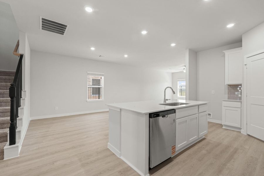 Image 23 of a home in Sunterra. Image 23 of a home in Sunterra.