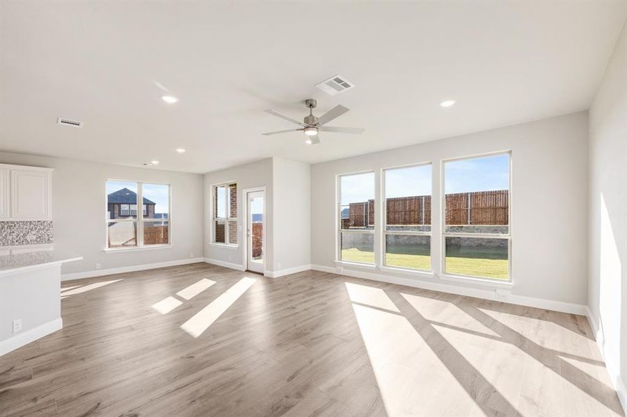 Spacious, unfurnished interior of a new home in Arcadia Trails Classic 60, Balch Springs (Image 22). Spacious, unfurnished interior of a new home in Arcadia Trails Classic 60, Balch Springs (Image 22).