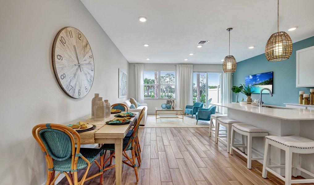 Dining area off kitchen