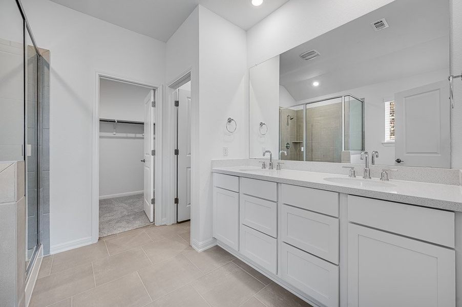 Furnished interior view inside a new home in Emory Crossing, Hutto (Image 3).
