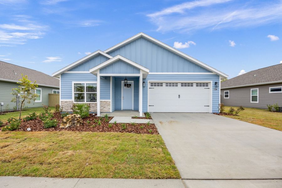 Representative exterior photo of a completed home built from the Thomas by William Weseman Construction in Grand Oaks, Gainesville, FL (Image 15).