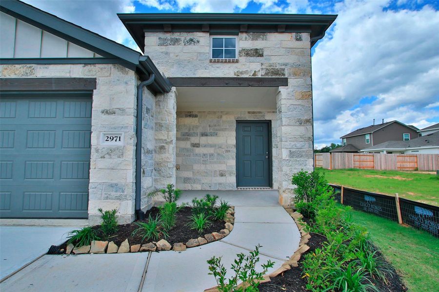 Image 23 of a home in Colony at Pinehurst.