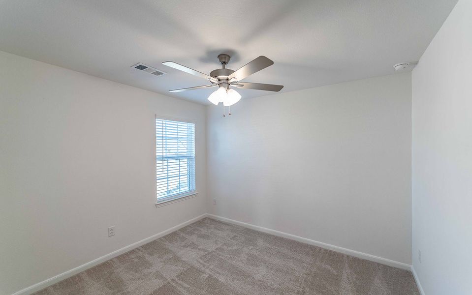 Spacious, unfurnished interior of a new home in Travis Ranch, Forney (Image 13).