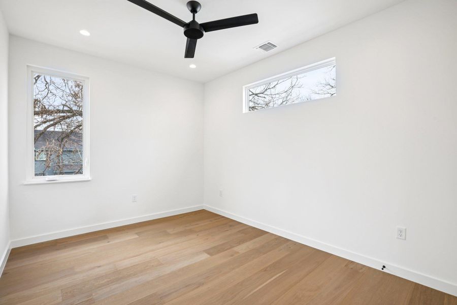 Spacious, unfurnished interior of a new home in , Austin (Image 20).