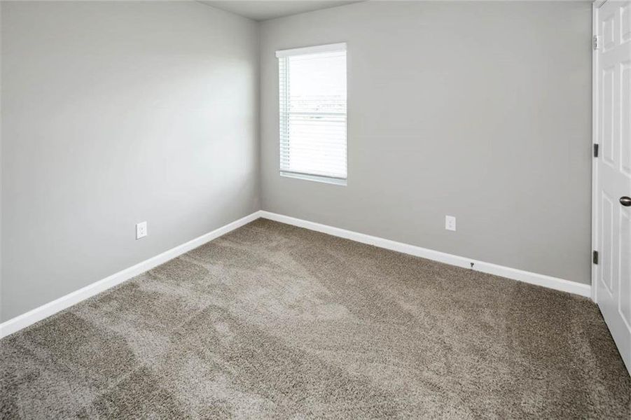 Spacious, unfurnished interior of a new home in Poplar Preserve, Newnan (Image 13).