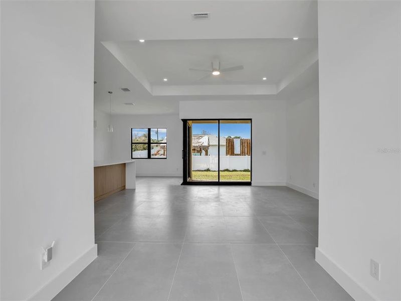 Spacious, unfurnished interior of a new home in , Port Charlotte (Image 35).