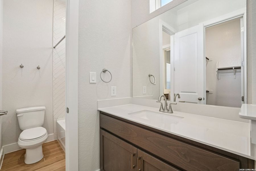 Furnished interior view inside a new home in Meyer Ranch, New Braunfels (Image 13).