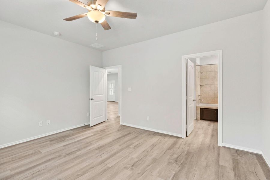 Spacious, unfurnished interior of a new home in , Gonzales (Image 23). Spacious, unfurnished interior of a new home in , Gonzales (Image 23).