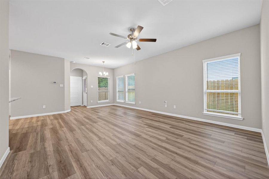 Spacious, unfurnished interior of a new home in , Huffman (Image 28).