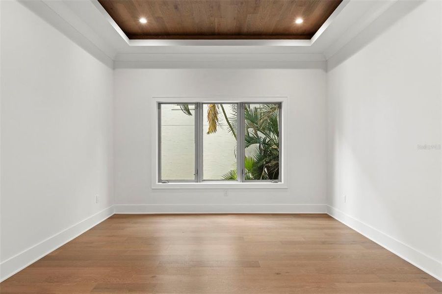 Spacious, unfurnished interior of a new home in , Tampa (Image 70).