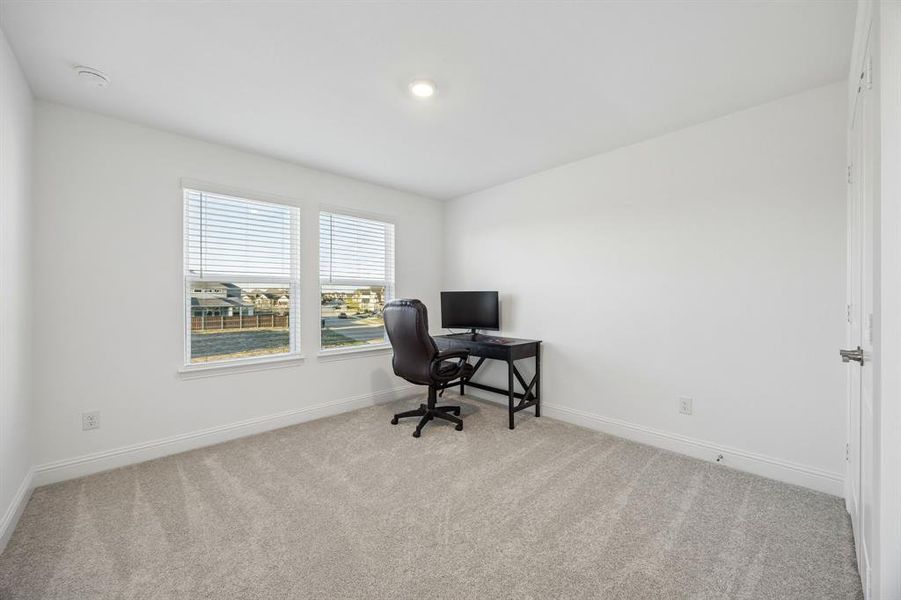 Furnished interior view inside a new home in , Northlake (Image 13).
