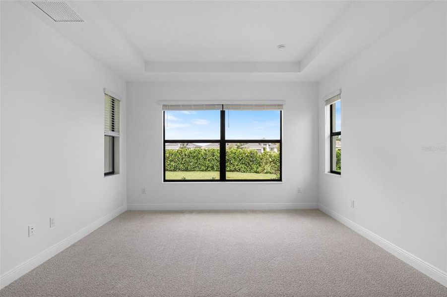 Spacious, unfurnished interior of a new home in Cresswind Lakewood Ranch, Lakewood Ranch (Image 18). Spacious, unfurnished interior of a new home in Cresswind Lakewood Ranch, Lakewood Ranch (Image 18).