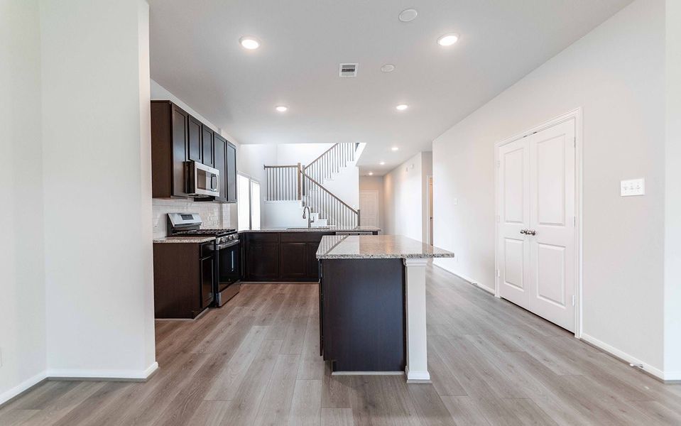 Image 19 of a home in Cypress Green.