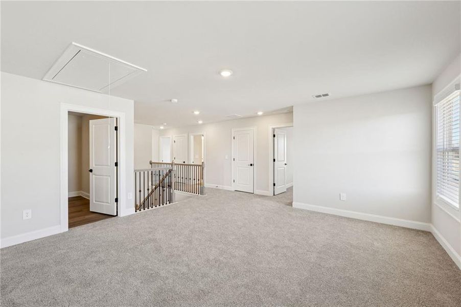 Spacious, unfurnished interior of a new home in River Pointe, Monroe (Image 38).